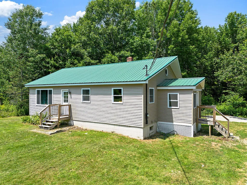 211 Dinsmore Road Sidney ME 04330