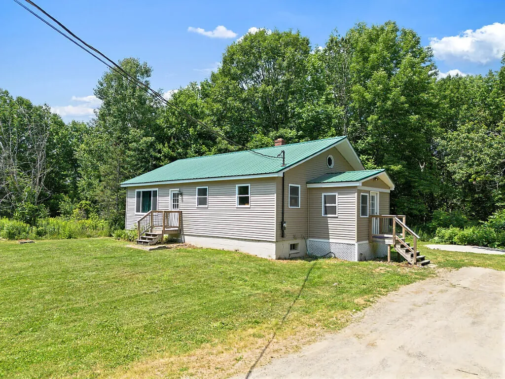 211 Dinsmore Road Sidney ME 04330