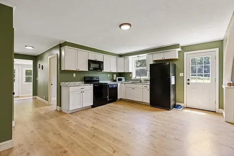 211 Dinsmore Road Sidney ME 04330