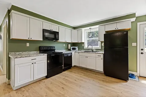 211 Dinsmore Road Sidney ME 04330