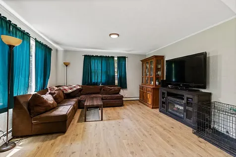 211 Dinsmore Road Sidney ME 04330