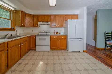 67 Plummer Road Palermo ME 04354