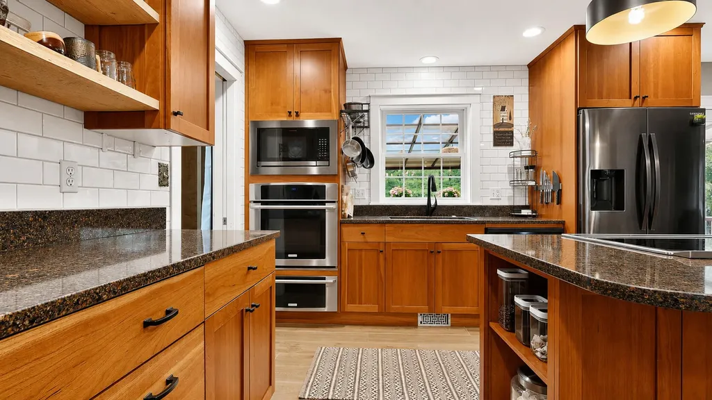 20 Kimberley Circle Brunswick ME 04011
