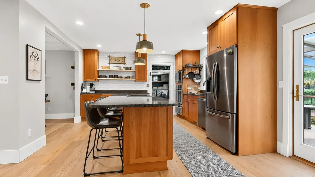 20 Kimberley Circle Brunswick ME 04011