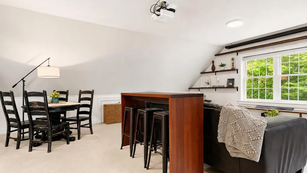 20 Kimberley Circle Brunswick ME 04011