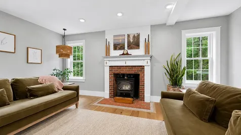 20 Kimberley Circle Brunswick ME 04011