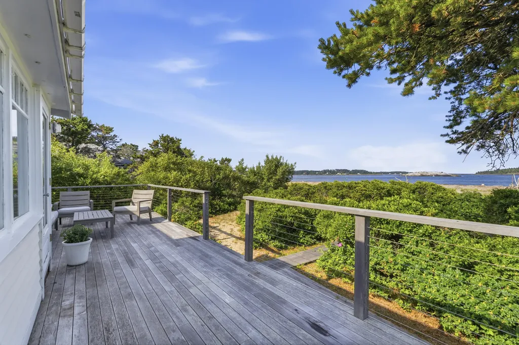 7 Pond Island Way Phippsburg ME 04562