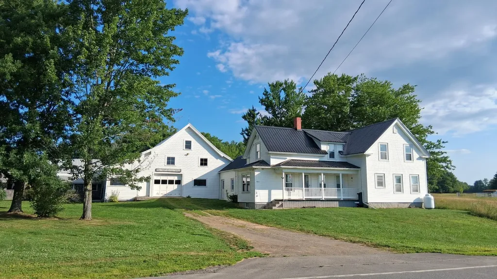 380 Clinton Avenue Winslow ME 04901