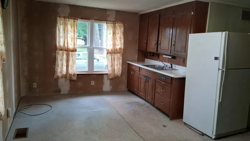 380 Clinton Avenue Winslow ME 04901