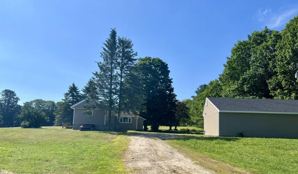 34 Cricket Lane Sebago ME 04029