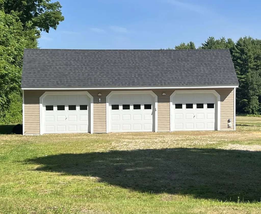 34 Cricket Lane Sebago ME 04029