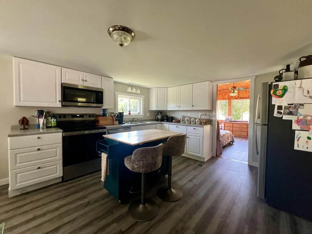 34 Cricket Lane Sebago ME 04029