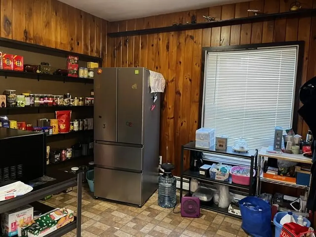 26 Cook Street Auburn ME 04210