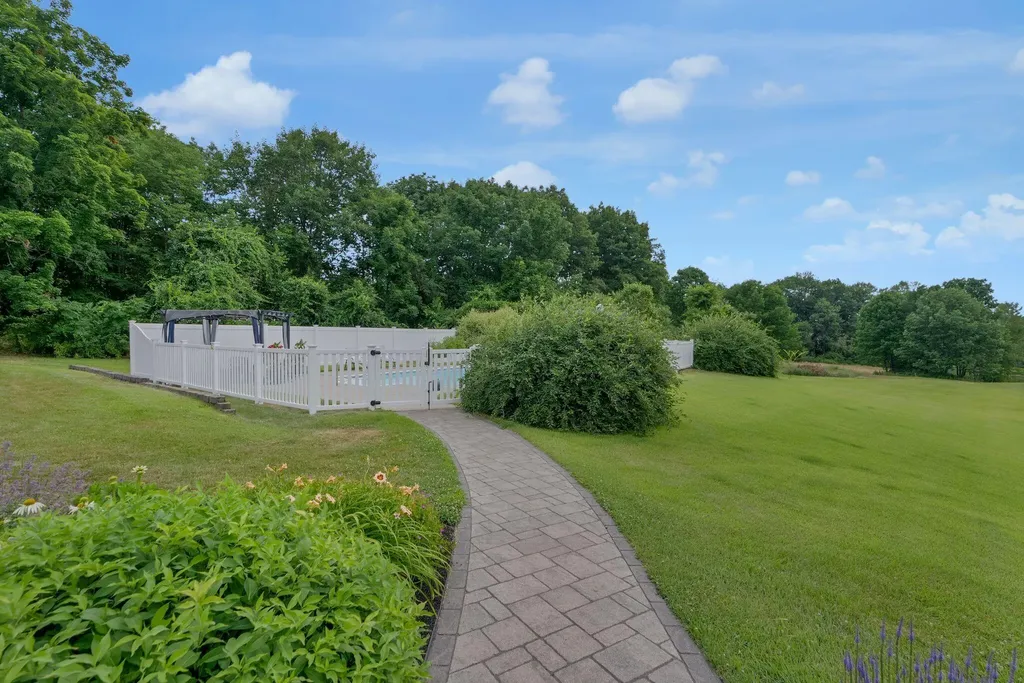11 Valley View Drive Gorham ME 04038