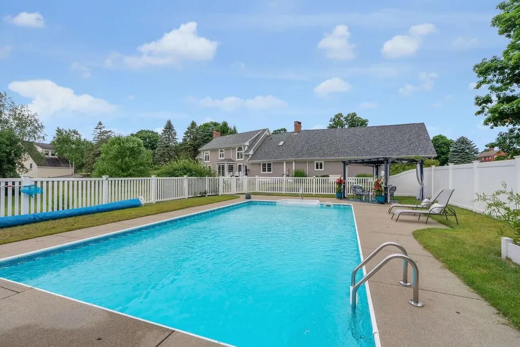 11 Valley View Drive Gorham ME 04038