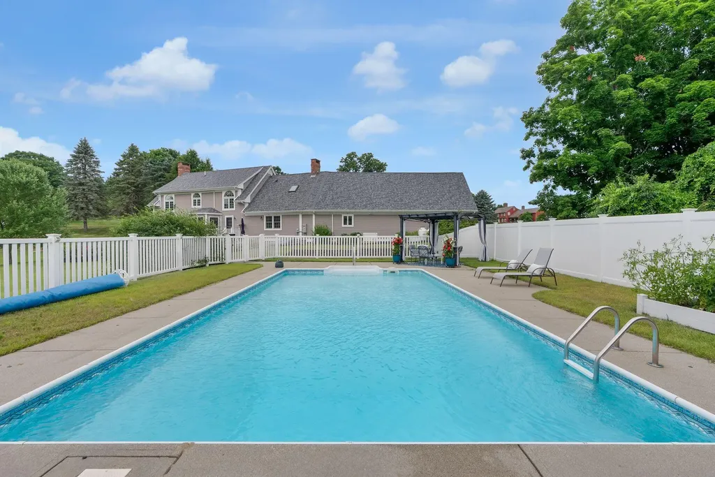 11 Valley View Drive Gorham ME 04038