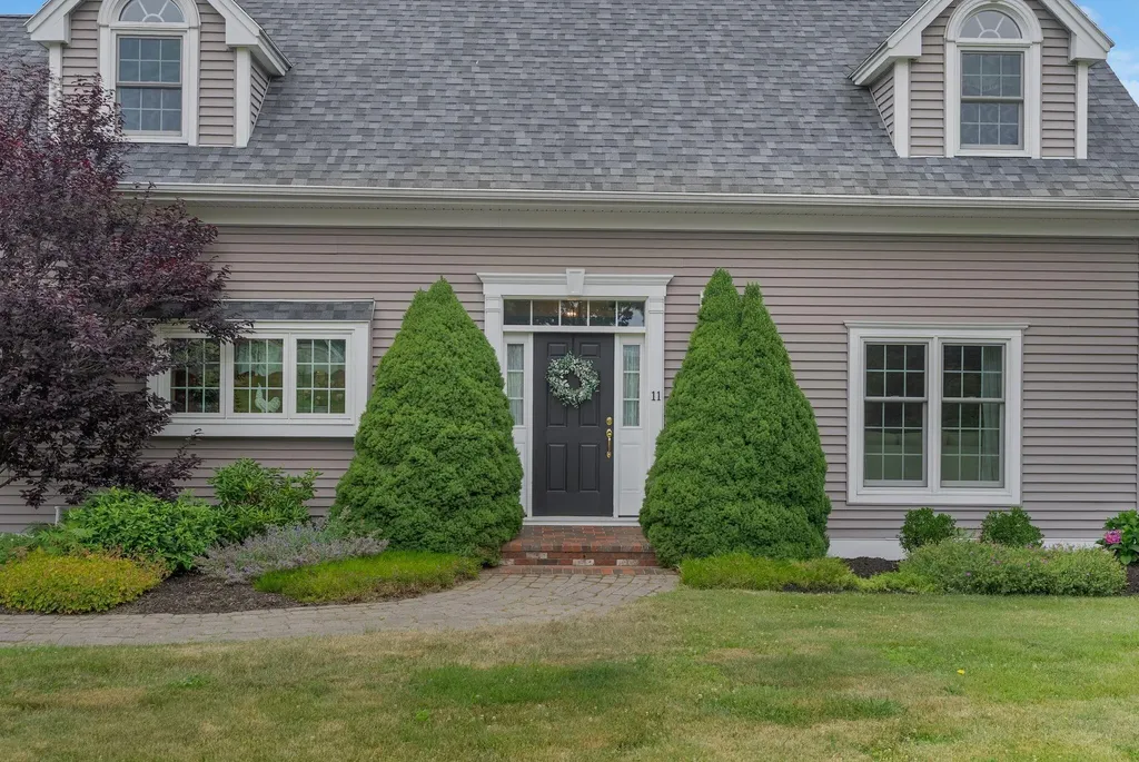 11 Valley View Drive Gorham ME 04038