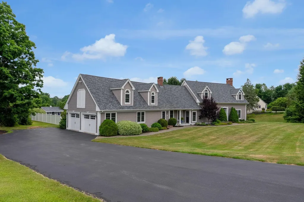 11 Valley View Drive Gorham ME 04038