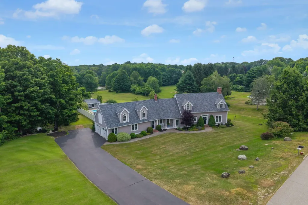 11 Valley View Drive Gorham ME 04038