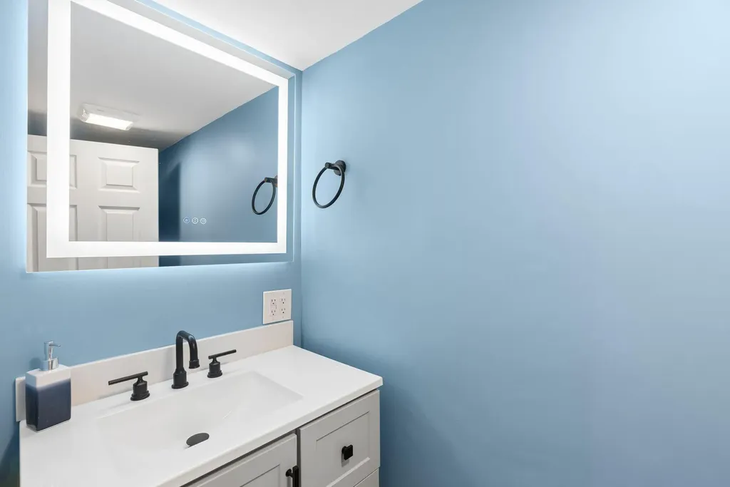 386 Gorham Road Scarborough ME 04074