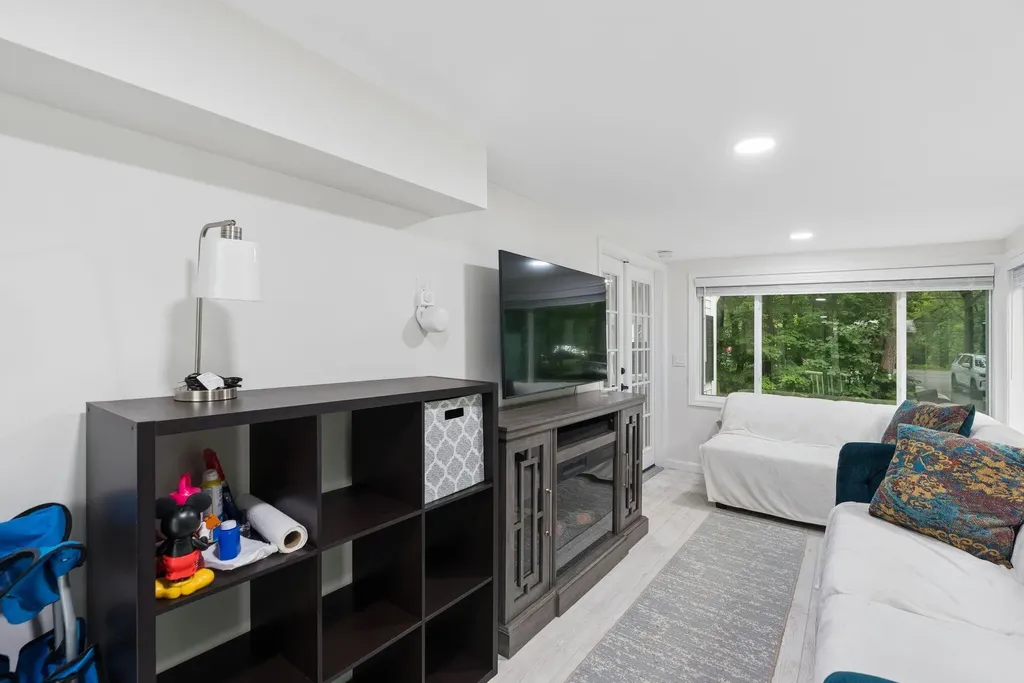 386 Gorham Road Scarborough ME 04074