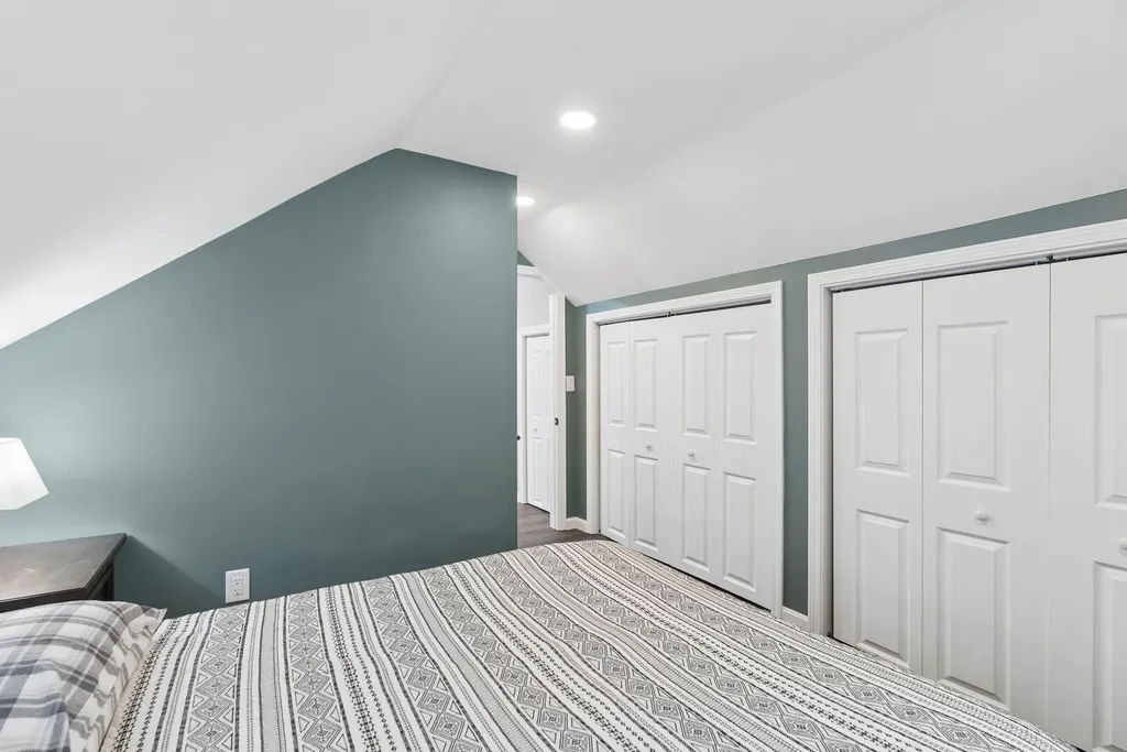386 Gorham Road Scarborough ME 04074