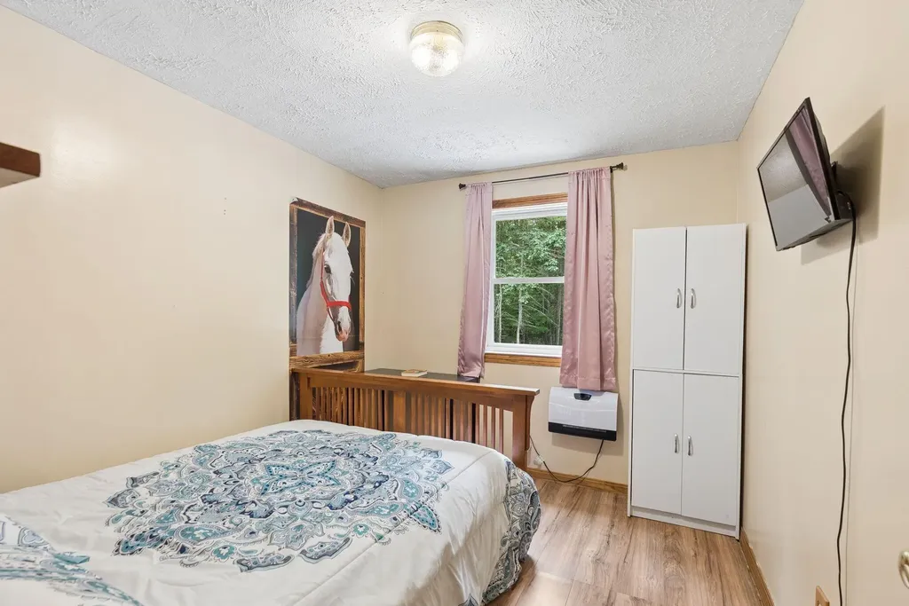 386 Gorham Road Scarborough ME 04074
