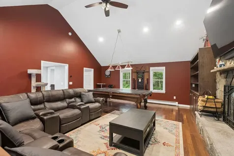 386 Gorham Road Scarborough ME 04074
