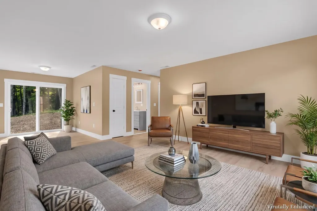 5 Oldham Road Saint Albans ME 04971