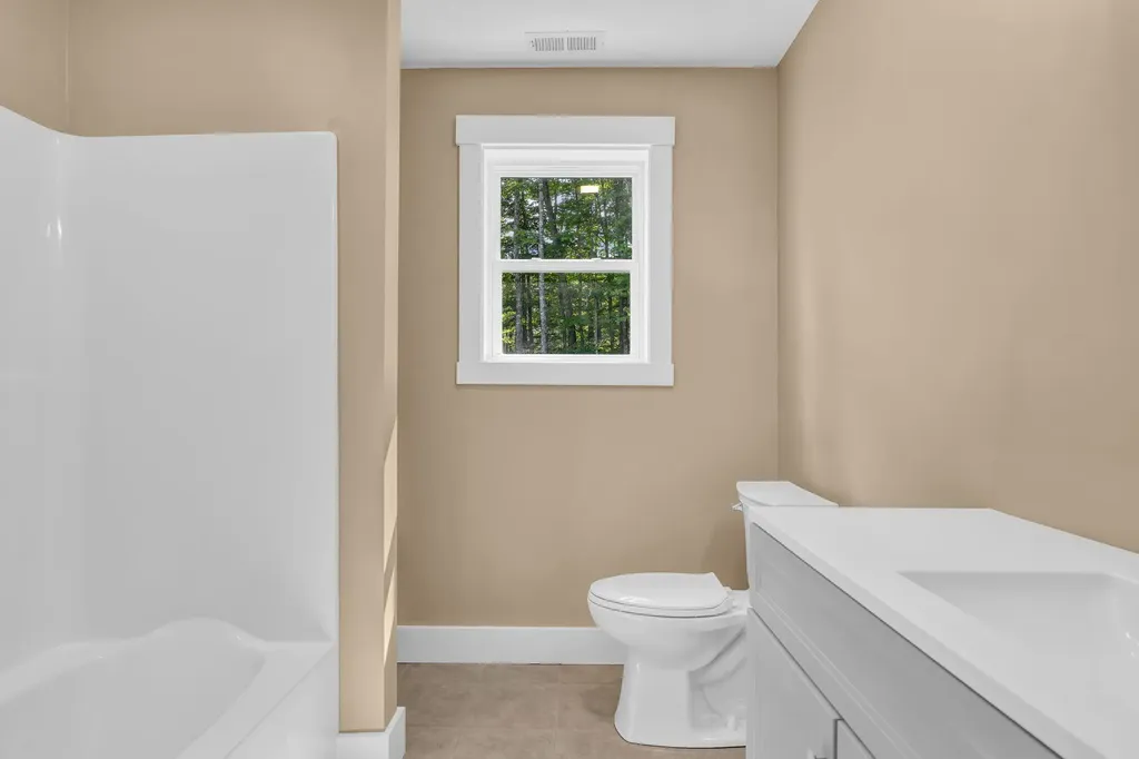 5 Oldham Road Saint Albans ME 04971
