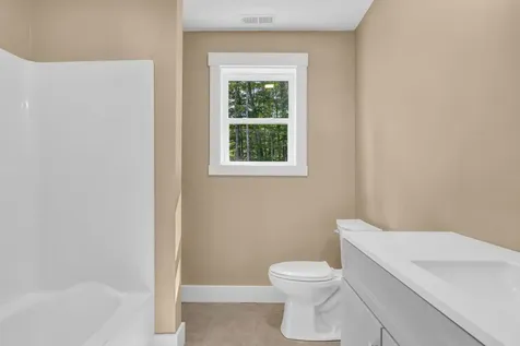5 Oldham Road Saint Albans ME 04971
