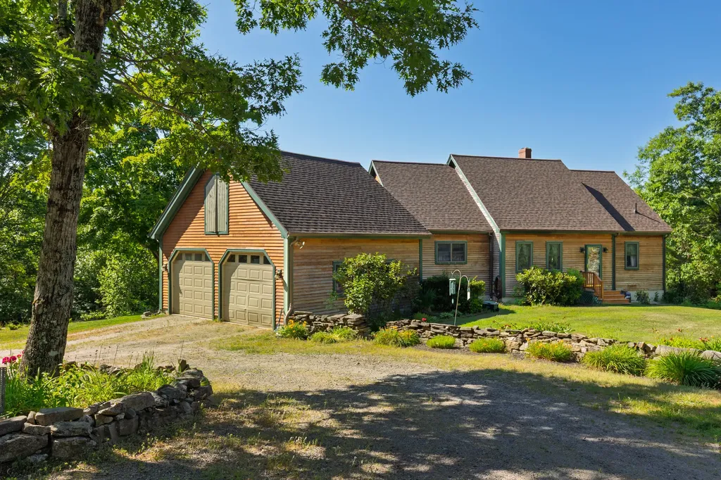 217 W Old County Road Newcastle ME 04553
