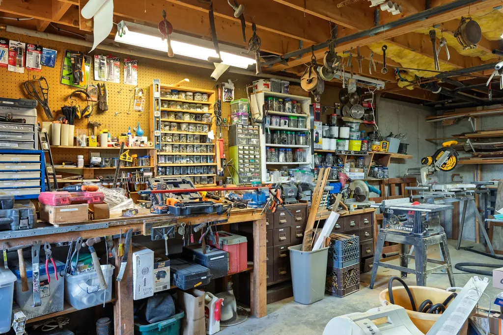 217 W Old County Road Newcastle ME 04553
