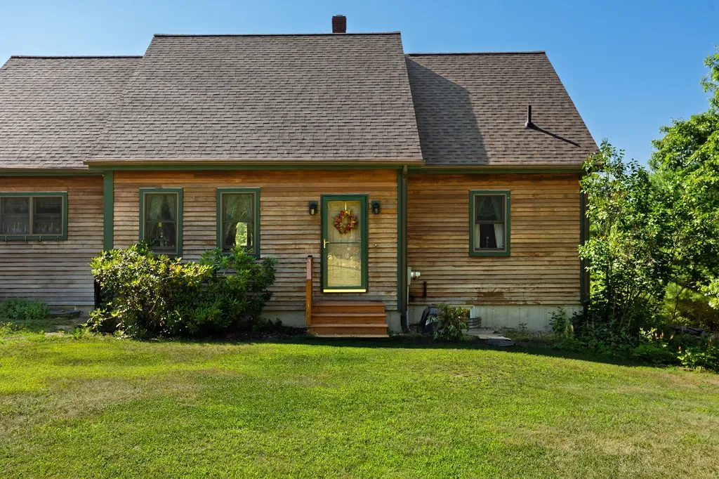 217 W Old County Road Newcastle ME 04553
