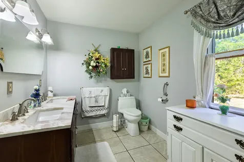 217 W Old County Road Newcastle ME 04553