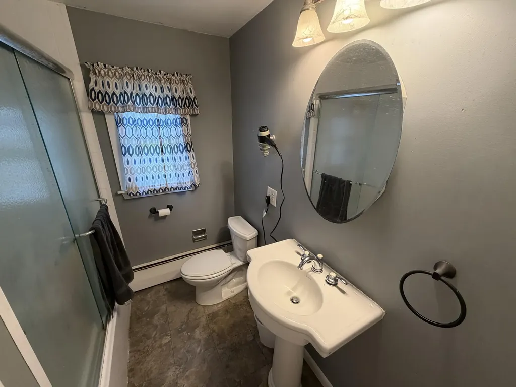 119 Avenue Road Wales ME 04280