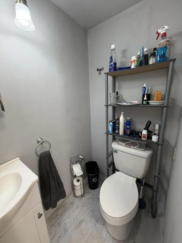 119 Avenue Road Wales ME 04280