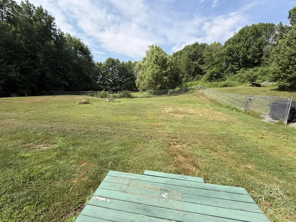 119 Avenue Road Wales ME 04280