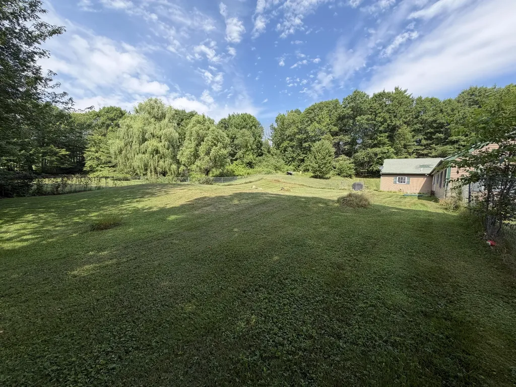 119 Avenue Road Wales ME 04280