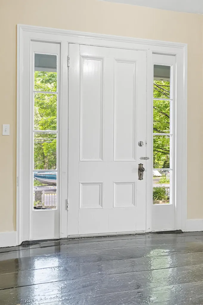 83 Bath Road Wiscasset ME 04578