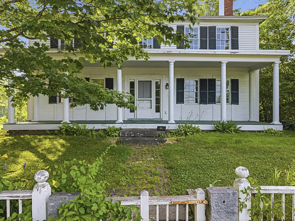 83 Bath Road Wiscasset ME 04578