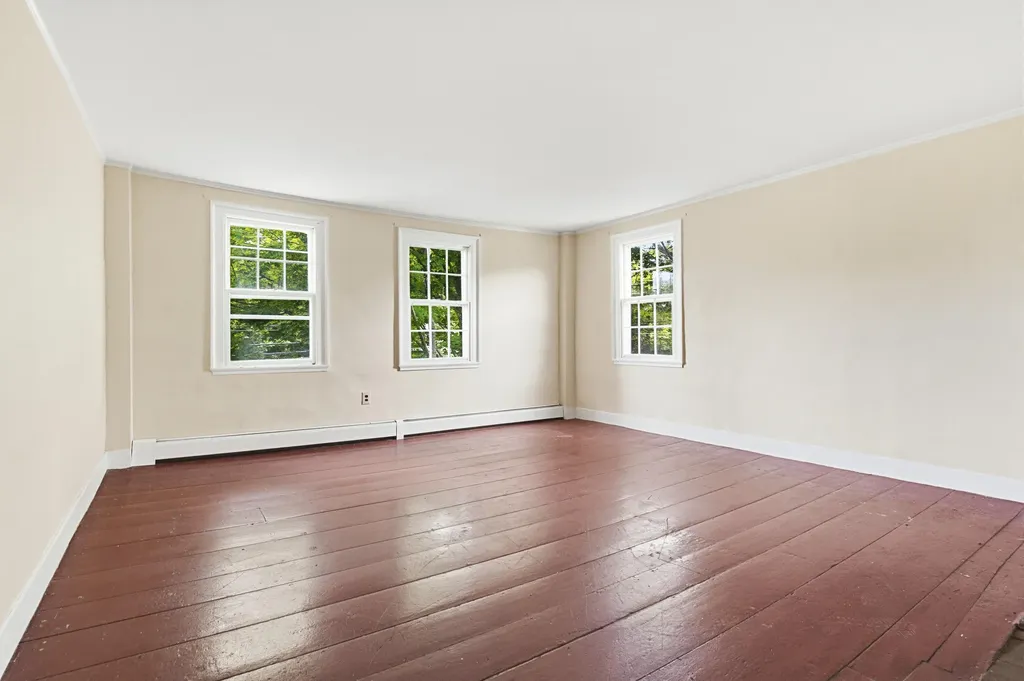 83 Bath Road Wiscasset ME 04578