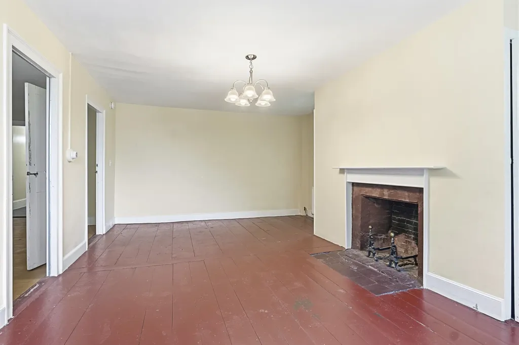 83 Bath Road Wiscasset ME 04578