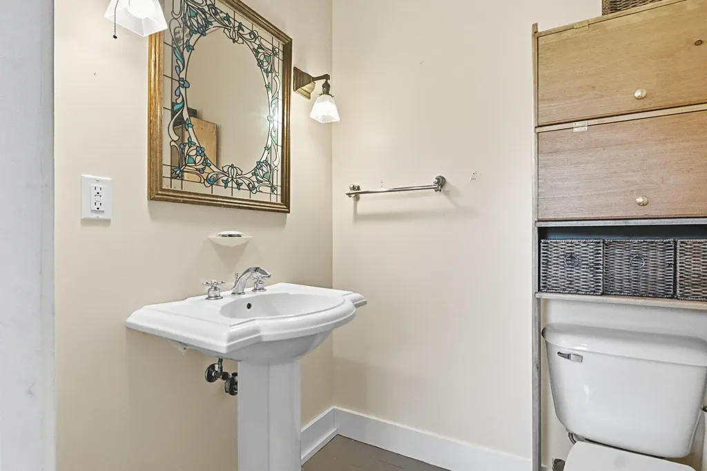 83 Bath Road Wiscasset ME 04578