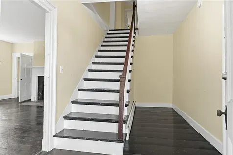 83 Bath Road Wiscasset ME 04578