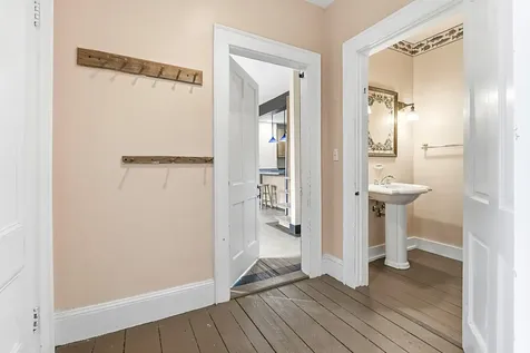 83 Bath Road Wiscasset ME 04578