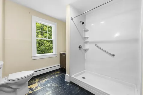 83 Bath Road Wiscasset ME 04578