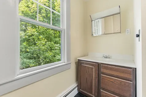 83 Bath Road Wiscasset ME 04578