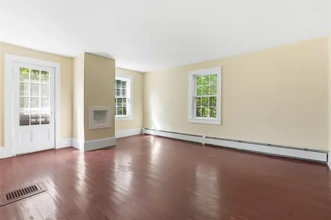 83 Bath Road Wiscasset ME 04578