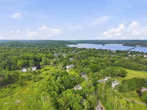 83 Bath Road Wiscasset ME 04578